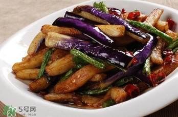 如何炒茄子不黑？怎么炒茄子不黑