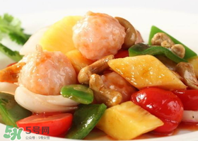蝦爬子能和菠蘿一起吃嗎？菠蘿和蝦爬子能同時(shí)吃嗎？