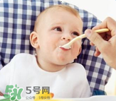 寶寶輔食要加鹽嗎？寶寶輔食能不能加鹽？