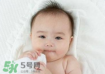 寶寶有鼻屎不通氣怎么辦？寶寶有鼻屎鼻塞怎么辦？