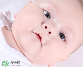 寶寶有鼻屎不通氣怎么辦？寶寶有鼻屎鼻塞怎么辦？