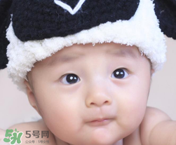 怎么樣給寶寶清理鼻腔？給寶寶清理鼻腔要注意什么？