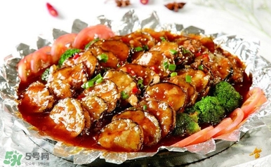 如何炒茄子不黑？怎么炒茄子不黑