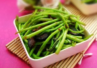 泥蒿怎么做好吃？泥蒿做法