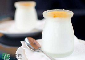 吃蝦爬子能喝酸奶嗎？蝦爬子和酸奶能一起吃嗎？