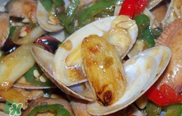 花甲能和白酒一起吃嗎？花甲和白酒在一起會食物中毒嗎？