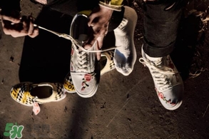 amac customs與vans高定鞋子多少錢(qián)？
