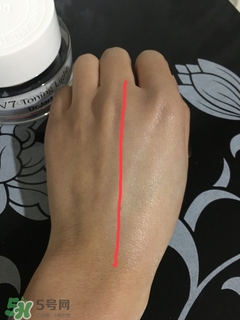 蒂佳婷素顏霜孕婦可以用嗎？v7素顏霜孕婦可以用嗎