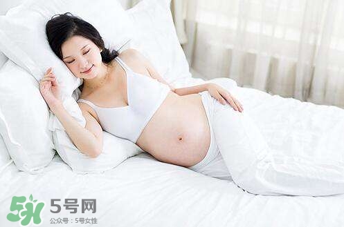孕婦摸肚子會繞頸嗎？孕婦摸肚子胎兒能感受到嗎？