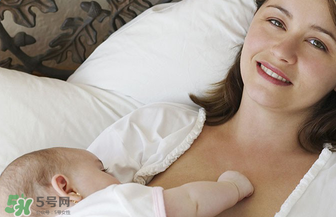正常母乳是什么顏色？什么顏色的母乳營(yíng)養(yǎng)高？