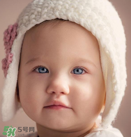 寶寶濕疹可以涂郁美凈嗎？ 寶寶濕疹涂什么管用？