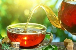 夏天喝什么茶去火？夏天喝什么茶清火