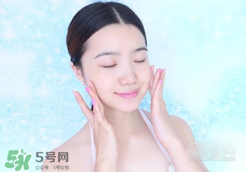 眼霜和精華哪個先用？眼霜和精華使用順序