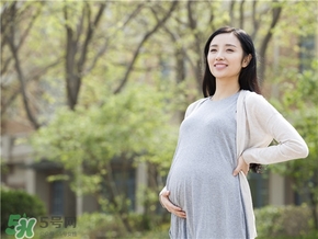 孕婦裝怎么選？孕婦裝怎么搭配好看？