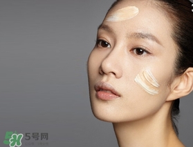 粉底液可以涂在眼部嗎？粉底液涂在眼部有什么危害？