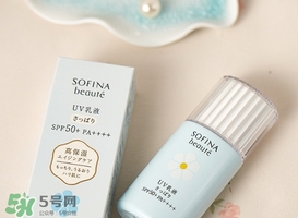 蘇菲娜藍(lán)小花和白小花哪個(gè)好？sofina蘇菲娜藍(lán)小花和白小花對(duì)比