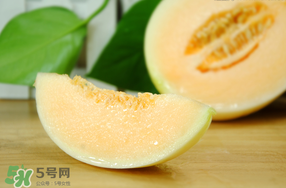 香瓜和菠蘿能一起吃嗎？香瓜和菠蘿可以吃嗎？