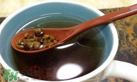 決明子泡水喝要炒熟嗎？決明子泡水的功效