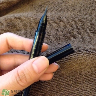 veecci唯資水眉筆怎么用？唯資水眉筆使用步驟