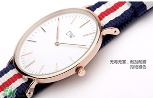 dw丹尼爾惠靈頓手表怎么調(diào)時間？dw手表怎么沒有日期