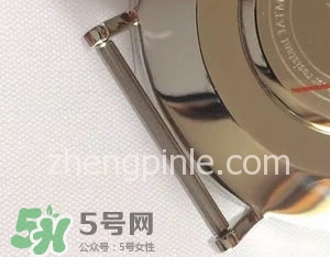 dw丹尼爾惠靈頓手表怎么調(diào)時間？dw手表怎么沒有日期