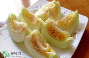 甜瓜能和酸奶一起吃嗎？吃完甜瓜可以喝酸奶嗎？