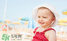 寶寶曬太陽怎么曬？最佳的曬太陽時間