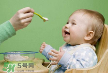 寶寶吃米粉會上火嗎？寶寶吃米粉會出現(xiàn)上火嗎？