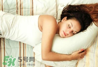 女人打鼾是什么原因？女人睡覺打鼾的原因