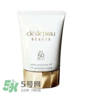 先涂防曬霜還是妝前乳？防曬霜和妝前乳使用順序