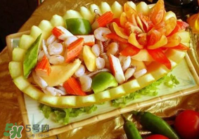 甜瓜和蝦能一起吃嗎？吃蝦還可以吃甜瓜嗎？