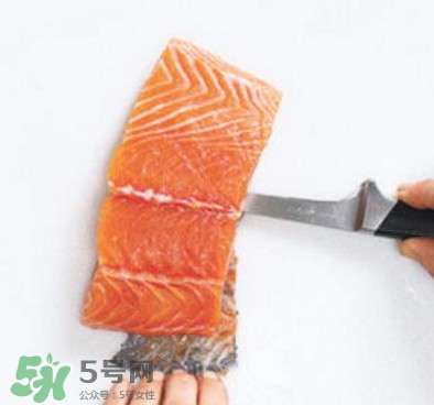 三文魚有刺嗎？三文魚的刺怎么處理