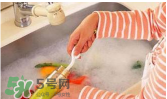 奶瓶清潔劑安全嗎？長(zhǎng)期用奶瓶清潔劑有副作用嗎？