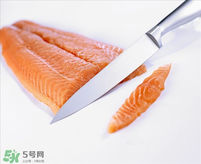 三文魚有刺嗎？三文魚的刺怎么處理