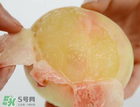 ?桃子發(fā)霉了還可以吃嗎？吃了發(fā)霉的桃子怎么辦？