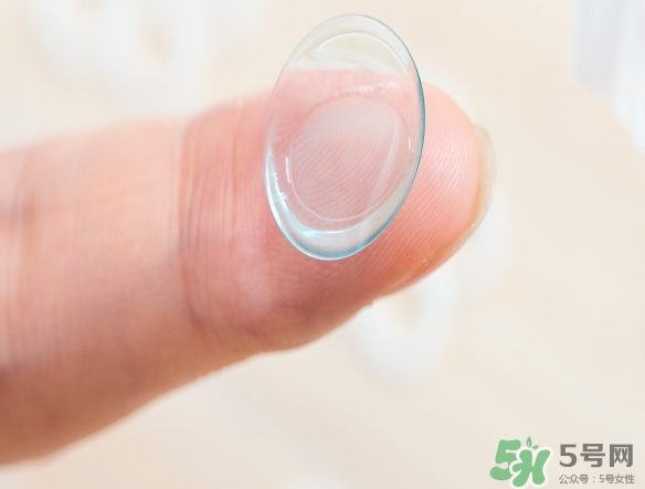 獅王隱形眼鏡輔助液怎么用？獅王隱形眼鏡輔助液使用方法