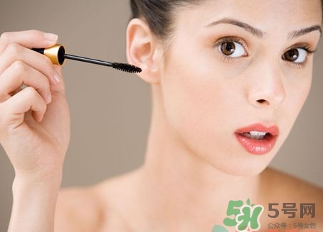 孕婦能抹護膚品嗎？孕婦能化妝嗎？