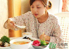 夏天做月子穿什么鞋？夏天做月子如何選擇鞋子？