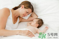 夏天做月子穿什么鞋？夏天做月子如何選擇鞋子？