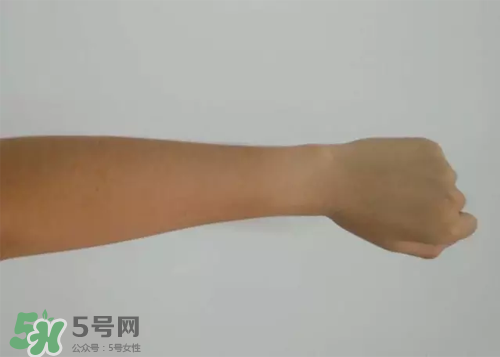 大創(chuàng)美白乳液多少錢？大創(chuàng)美白乳液為什么那么便宜