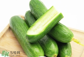 黃瓜敷臉要去皮嗎？黃瓜敷臉要削皮嗎？