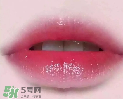 嬌蘭小黑裙唇膏口紅007多少錢？嬌蘭小黑裙007專柜價(jià)