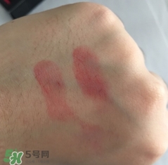 嬌蘭小黑裙003好看嗎？嬌蘭小黑裙唇膏003試色
