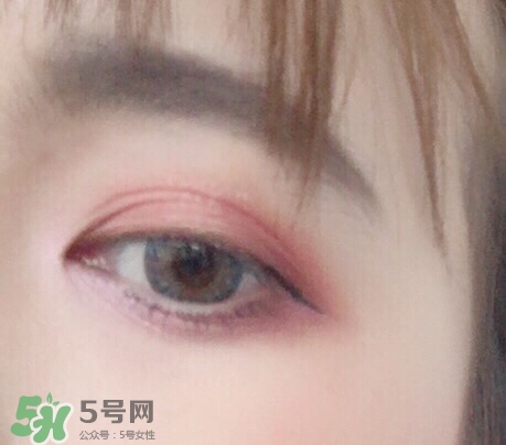 makeup revolution桃花盤(pán)怎么畫(huà)？makeup revolution桃花盤(pán)教程