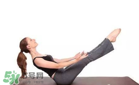初學(xué)普拉提和瑜伽哪個(gè)好？初學(xué)瑜伽需要準(zhǔn)備什么