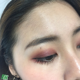 anastasia眼影怎么畫(huà)？anastasia眼影盤畫(huà)法