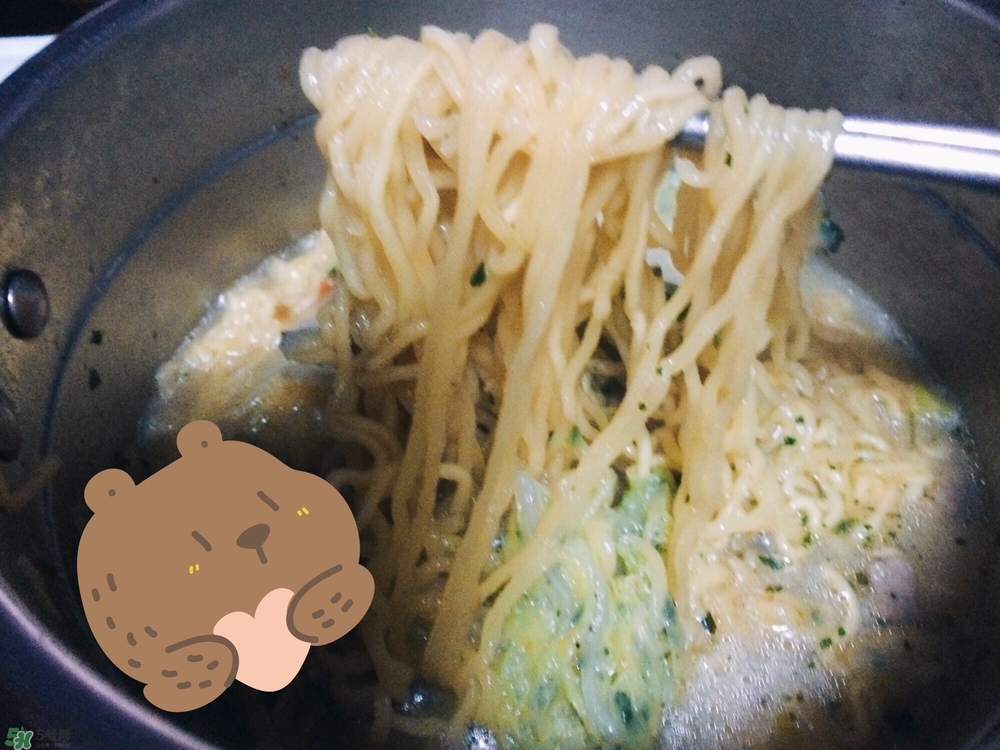 康師傅白胡椒肉骨面好吃嗎？康師傅白胡椒方便面味道怎樣