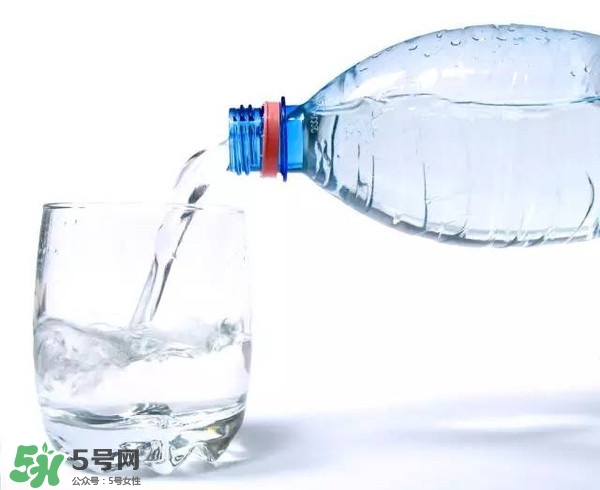 30天不喝飲料，妹子的對比照令人震驚 喝白開水的好處