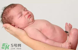寶寶臍帶消毒是用碘伏還是用酒精？寶寶臍帶用什么消毒好？