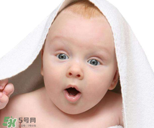 寶寶中暑的癥狀是什么？寶寶夏天如何判斷是否中暑？